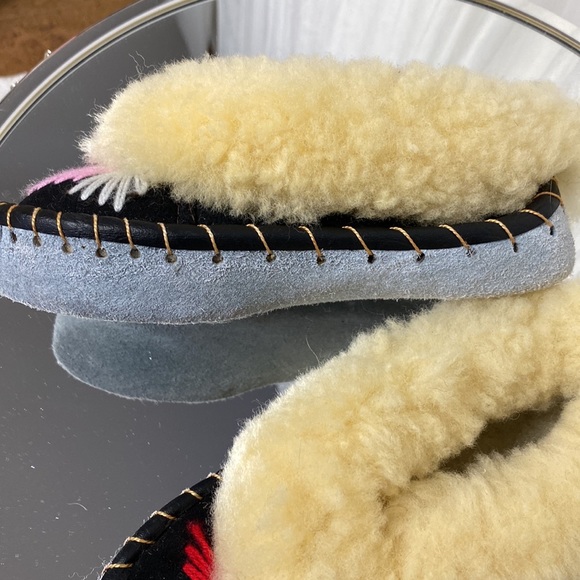 REDUCED!! Hand made kids slippers - Picture 3 of 9